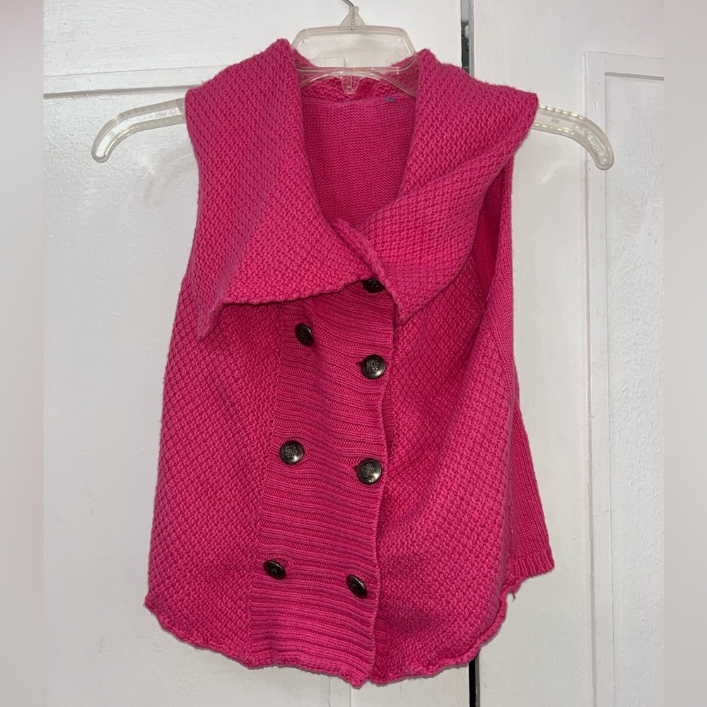 So cute women’s pink vest